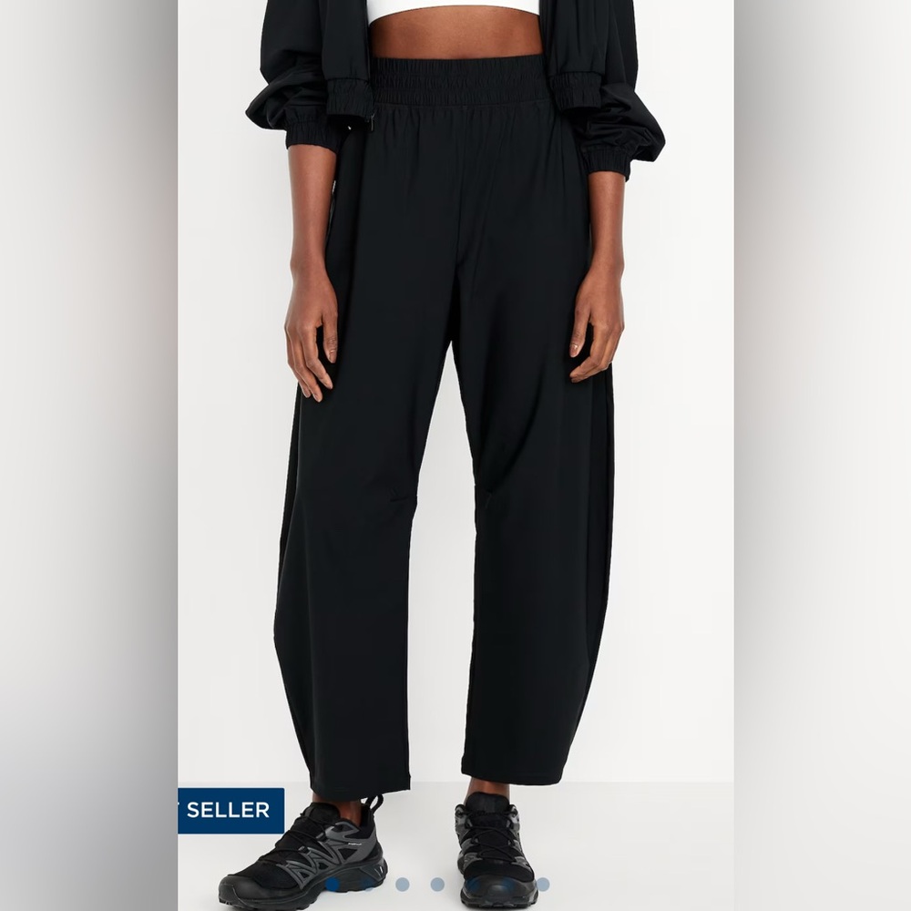 NWT Old Navy high-waisted SleekTech Barrel Ankle Pants size MP in black